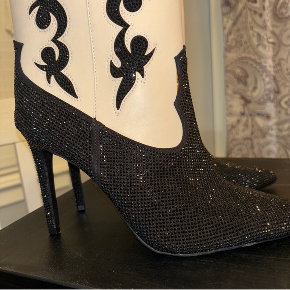 INC Cowboy Boots Size 8 Black Cream Embellished Western High Heel Booties - Picture 12 of 13